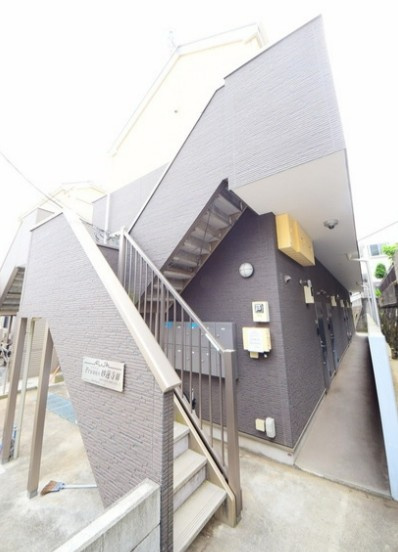 横浜市神奈川区大口仲町のアパートの外観