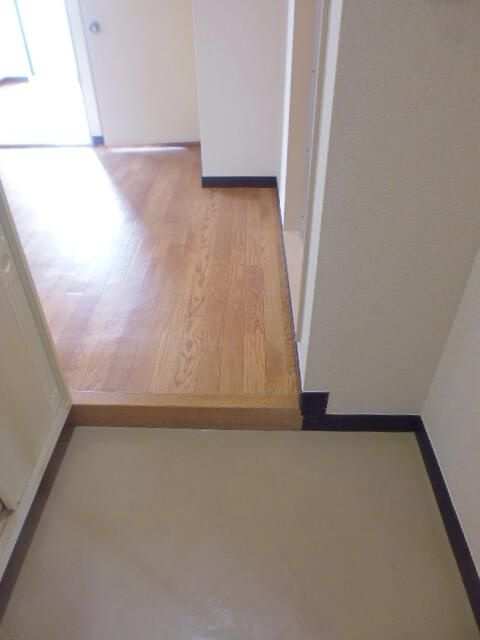 リーベオリサカの玄関