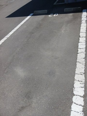 ルルディ　Ａの駐車場|駐車場があるので、車を買う予定の方も安心です