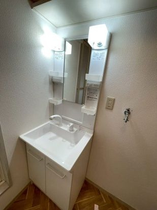 フォンテーヌ宮ノ陣Ⅱ　C棟の独立洗面台