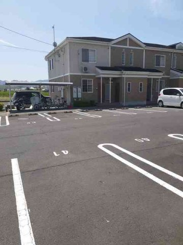 ヴィラ　なのはな　Ｃの駐車場