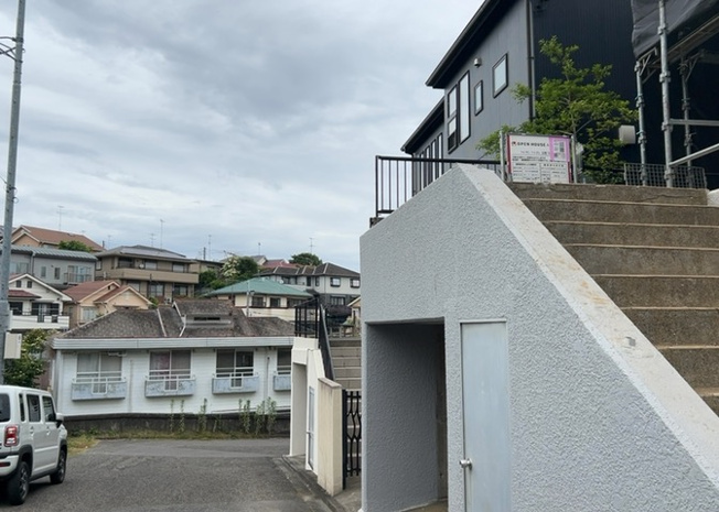 【展望】 | 眺望を気にして物件を探す場合、前面に建物が建っていないか現地で確認しましょう！前面に建物があると景色はもちろん、日当たりや風通しにも影響が出てきます。住んだ時のことを想像しながら現地見学をしましょう。