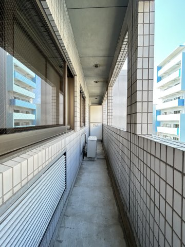 おおきに東心斎橋ビルのバルコニー