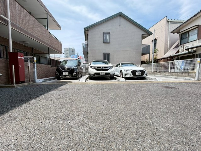 ワコーレ所沢ヴェルシード　中古マンション　2階の駐車場|6/16　撮影