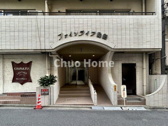 ファインライフ駒形のエントランス|【エントランス】マンションのエントランスは、その物件の印象を決める、顔とも言える場所です。毎日通る場所ですからきれいなのが一番です。