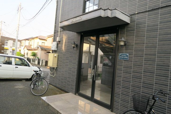 ヴィレッタSのエントランス|落ち着いたエントランスです