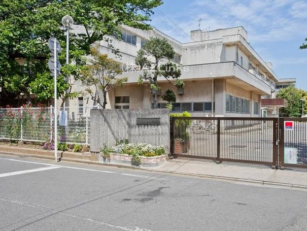 千葉市若葉区都賀の台１丁目２期の周辺|都賀の台小学校