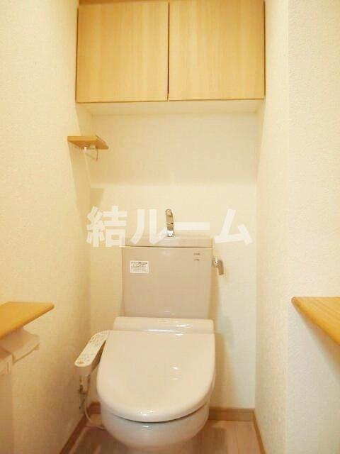 豊島区北大塚１丁目の賃貸マンションのトイレ
