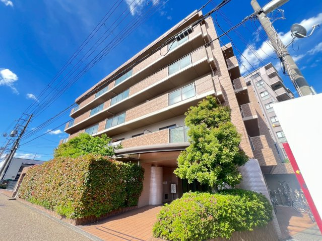 クレアール宝塚の外観