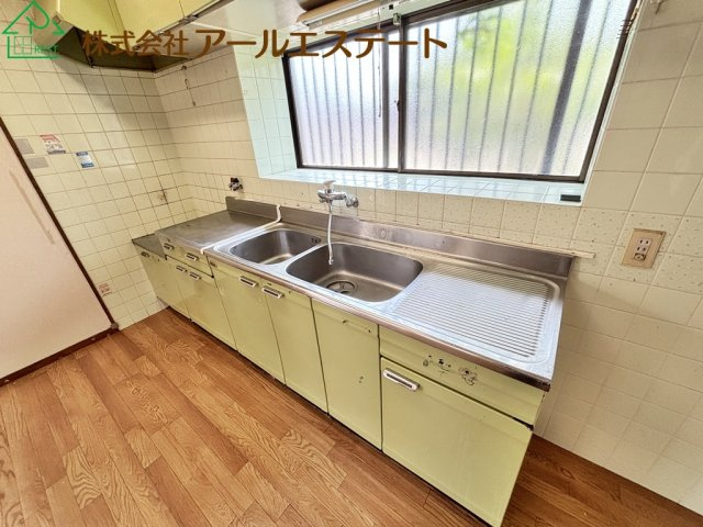 加古川市上荘町都台1丁目　　中古戸建のキッチン