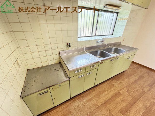 加古川市上荘町都台1丁目　　中古戸建のキッチン