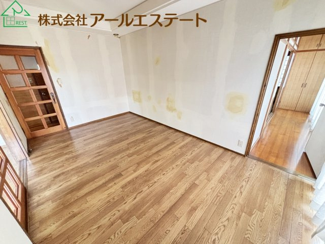 加古川市上荘町都台1丁目　　中古戸建の寝室