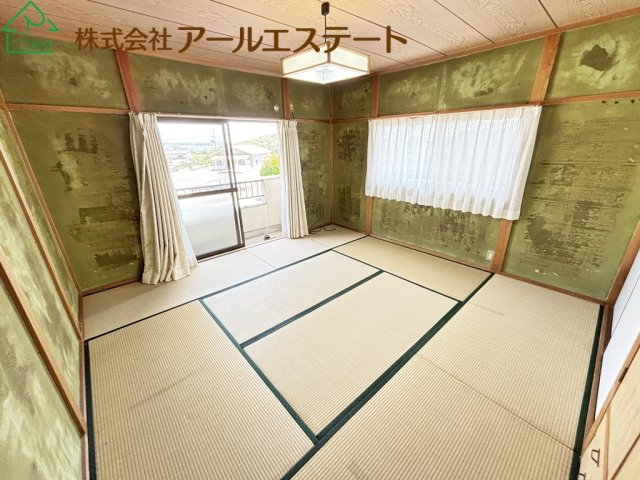 加古川市上荘町都台1丁目　　中古戸建の和室
