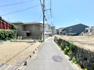 【前面道路含む現地写真】