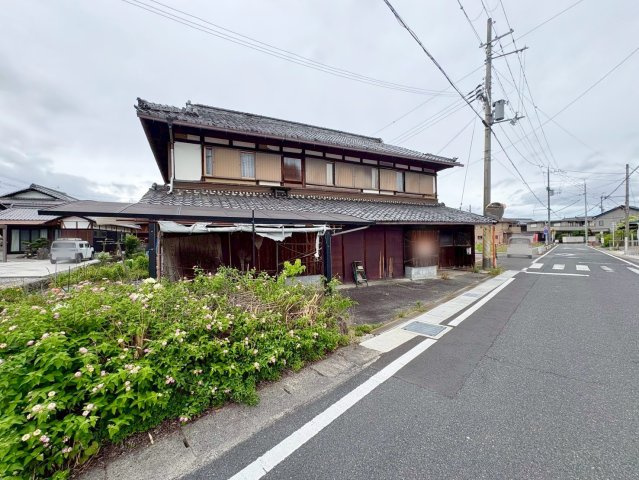 草津市北山田町　建築条件無し売土地の前面道路含む現地写真