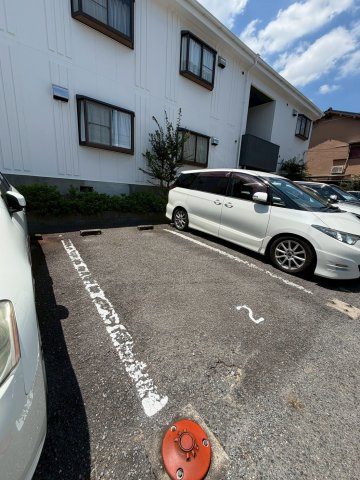 第1古曽部ハイツの駐車場