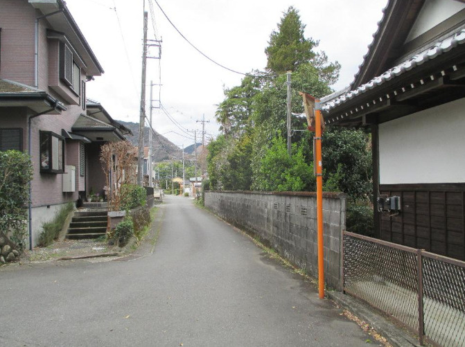 愛川町半原　売地の周辺