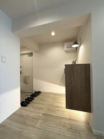 ロピア北参弐条の玄関