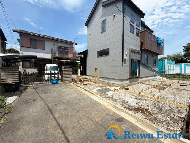 新築戸建　藤沢市羽鳥5丁目の前面道路含む現地写真