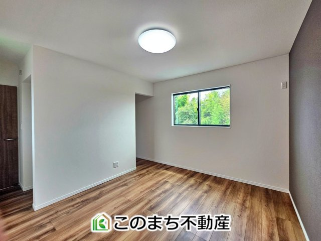 ワイウッドコート下都賀郡壬生町安塚第3期の洋室|南向きで陽当たりの良い洋室♪風通しもよく快適です☆