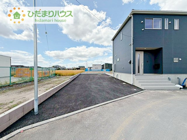 【駐車場】 | 常総市新石下第10　新築戸建　2号棟 | マイホームなら駐車場代がかかりません！しかも、自宅の駐車場で洗車ができます！今までコイン洗車に行っていた手間も省けて、節約にもつながります(^^♪