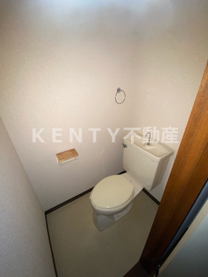 【トイレ】 | グランドールI | 落ち着いた色調のトイレです※別部屋参考写真