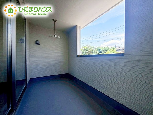 【バルコニー】 | 第1石岡市旭台　新築戸建 | 雨の日でも安心なインナーバルコニーなら、外出時もお洗濯物が濡れる心配をしなくてすみますね♪