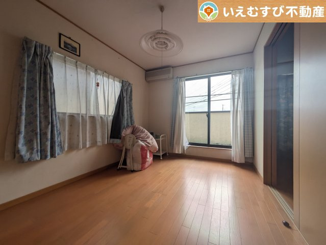 熊谷市肥塚　中古住宅の洋室