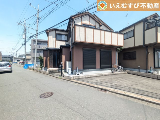 熊谷市肥塚　中古住宅の駐車場