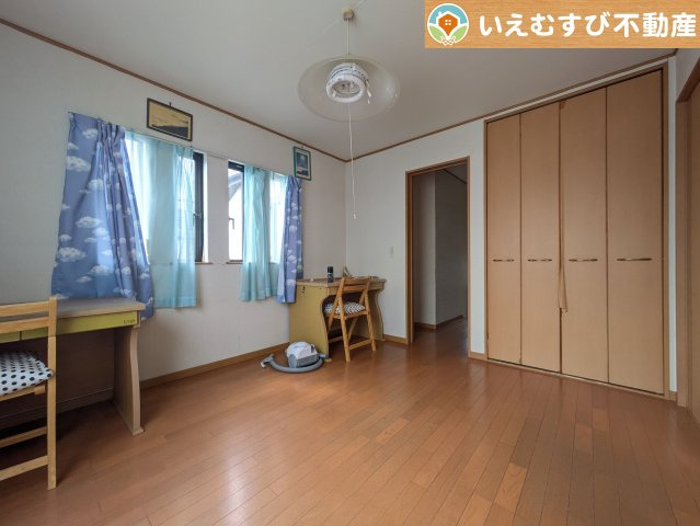 熊谷市肥塚　中古住宅の洋室