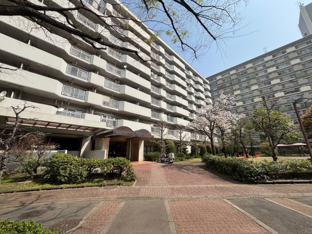 ■丁寧に管理された共用部分が、まるで心地よいオアシスのように、安心感と美しさを提供しています。