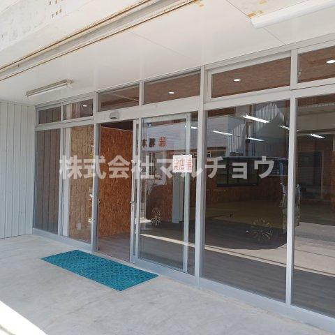 朝来店舗の外観|落ち着いた雰囲気の外観です