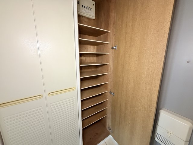 ワコーレフット篠原の収納