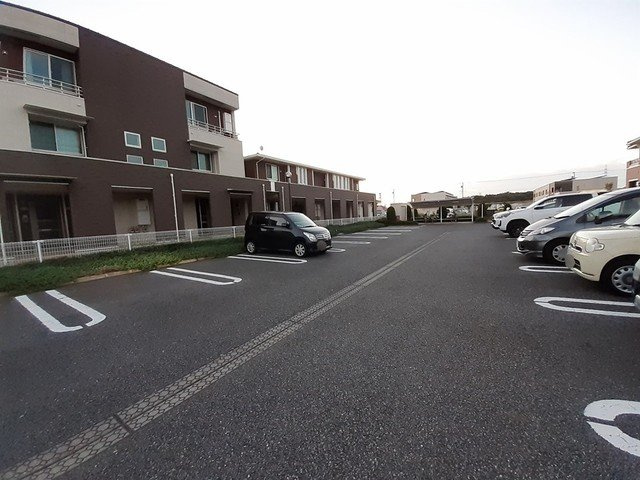 ブランピエールの駐車場|駐車場に車を止められます
