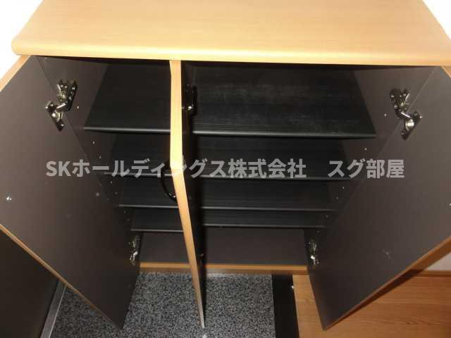 ベルメゾンのその他|下足箱下