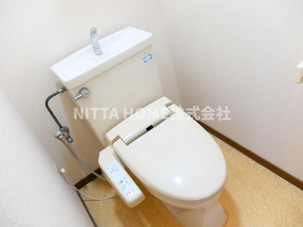 アゼリアコートＥのトイレ|嬉しいウォシュレット付きトイレ◎