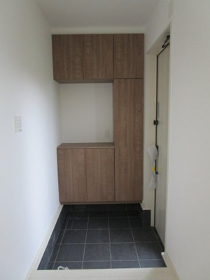 【玄関】 | 松戸市第２栗ヶ沢　新築分譲住宅　全1棟