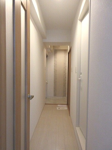 廊下からの玄関　※前回募集時2019年6月の写真