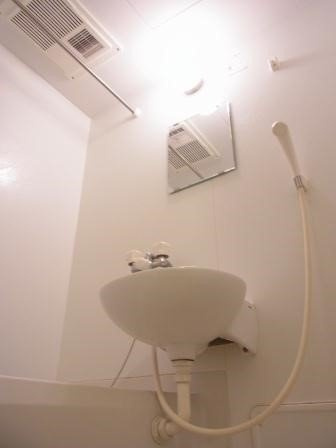日々の疲れを癒すお風呂付です