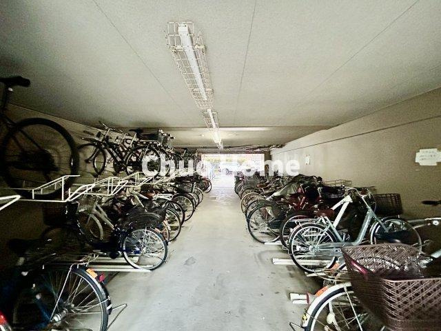 Ｌ・シティ清澄白河の駐輪場|【自転車置き場】最新の空き状況や費用などの詳細は担当スタッフまでお問い合わせください。