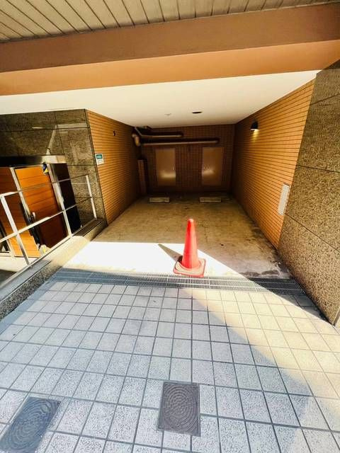 メゾン・ド・ヴィレ日本橋茅場町の駐車場