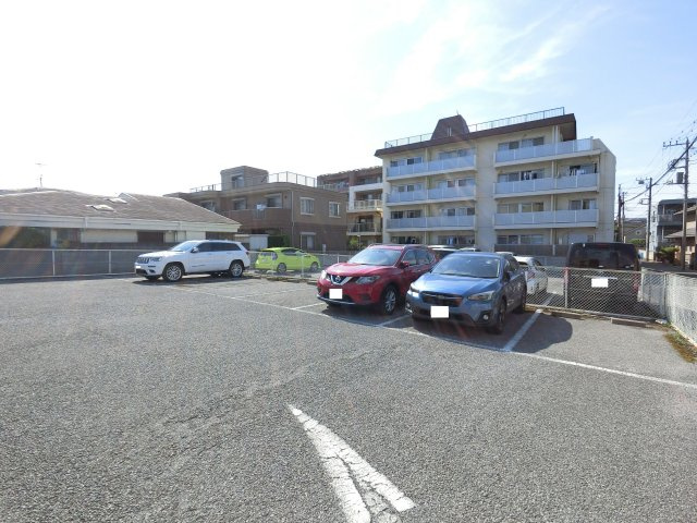 【駐車場】