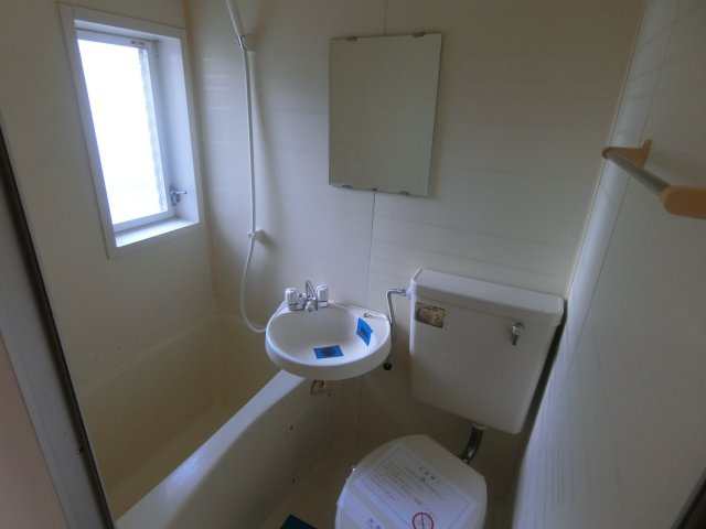 ビラ久末の浴室|他のお部屋の参考写真となります。