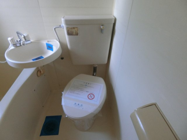 ビラ久末のトイレ|他のお部屋の参考写真となります。