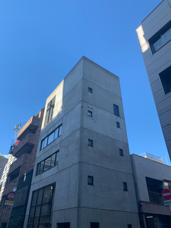 アークポイントビルの外観