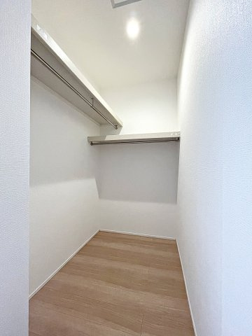 新築戸建・新築建売　郡山市東原一丁目　富田東小・富田中の収納|広々としたWIC収納付きで衣類はもちろん、季節物やアウトドアグッズなどの収納にも便利です！