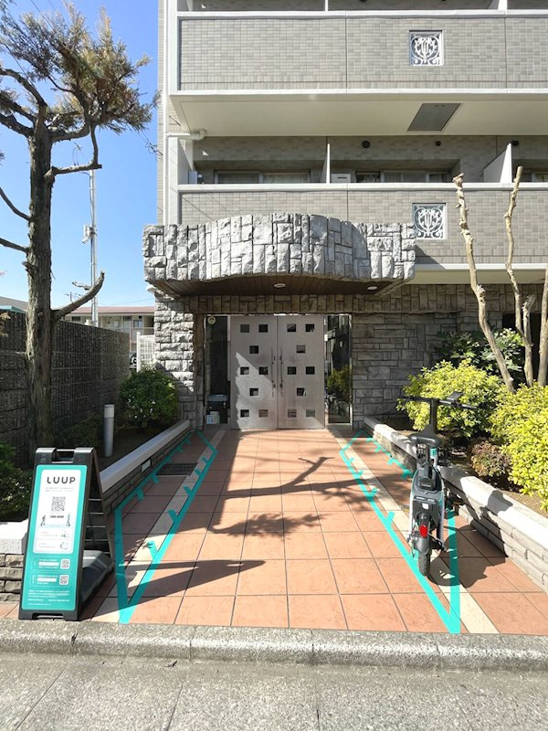 メインステージ椎名町のエントランス