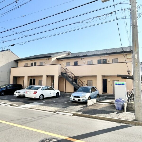 クレスト参番館　名古屋市賃貸　仲介手数料無料のエントランス