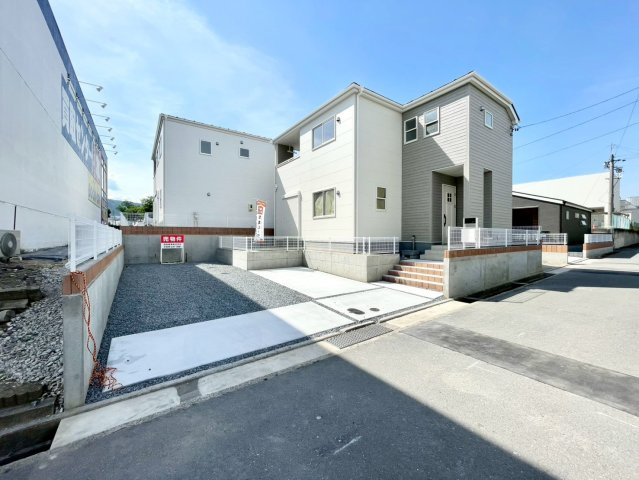 長野稲田第２の前面道路含む現地写真