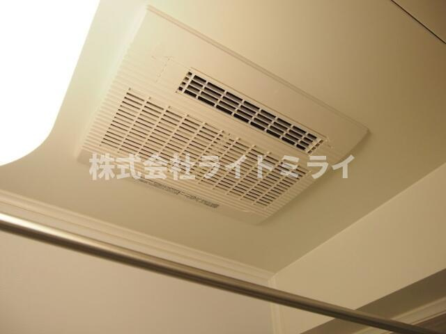 ルーブル豊島千川の設備|浴室乾燥機 